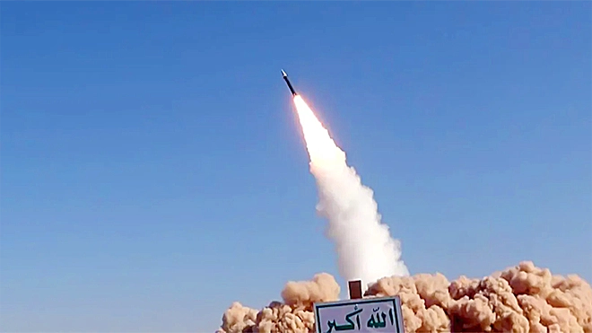 ​هيئة البث الإسرائيلية: الحوثيون ينتظرون توجيهات طهران للانضمام إلى المعركة